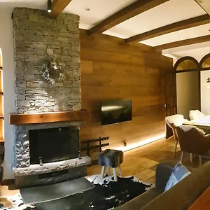 https://casa-matilda-apartamento-con-chimenea-vistas-rustico.catalonia-hotels.com