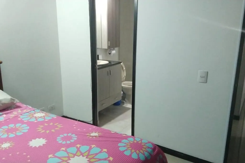 Apartamento Amoblado Mirador De Los Bernal Διαμέρισμα Μεντεγίν
