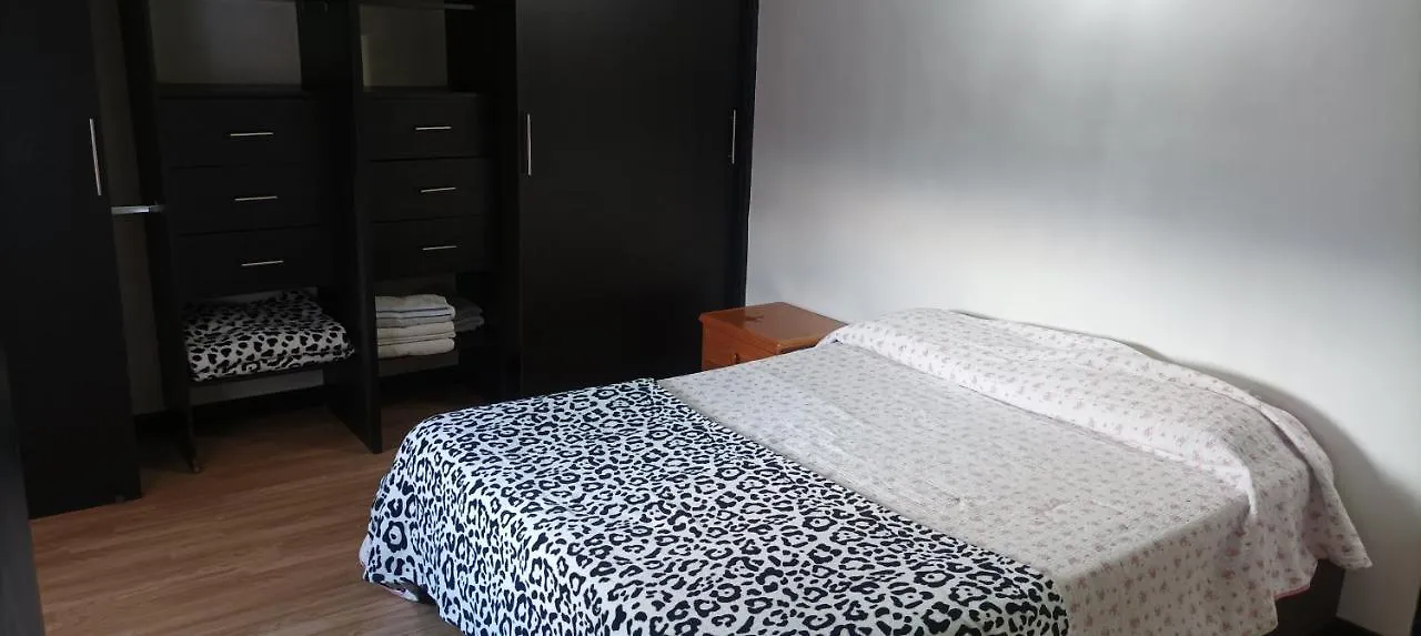Apartamento Amoblado Mirador De Los Bernal Διαμέρισμα Μεντεγίν 0*,  Κολομβία